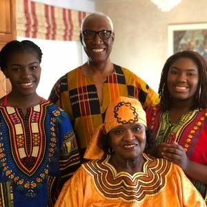 Meet your Posher, Bobbi